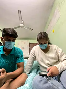 Cute hotzara online show from 11/25/25, 04:34