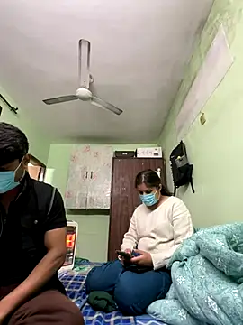 Cute hotzara online show from 12/19/25, 04:52