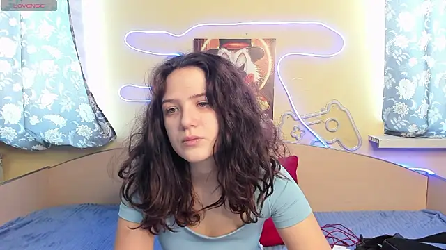 Snapshot of Anora_Miller chatting on 02/04/26, 09:04 Anora Miller online show from 02/04/26, 09:04