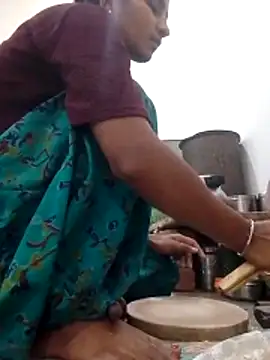 Snapshot of Kumari_gairl chatting on 02/13/26, 01:56 Kumari gairl online show from 02/13/26, 01:56