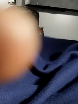 yourcharm4593 online show from 11/17/25, 05:41