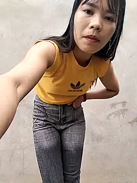 gugu0022 online show from 03/25/26, 12:49