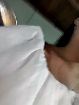 gugu0022 online show from 04/20/26, 10:44