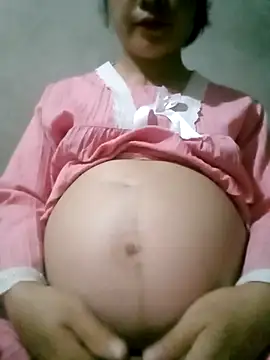 Snapshot of Micky_baby chatting on 05/03/26, 06:30 Micky baby online show from 05/03/26, 06:30