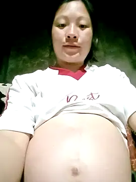 Snapshot of Micky_baby chatting on 05/12/26, 04:26 Micky baby online show from 05/12/26, 04:26