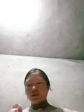 Snapshot of Micky_baby chatting on 05/18/26, 02:56 Micky baby online show from 05/18/26, 02:56