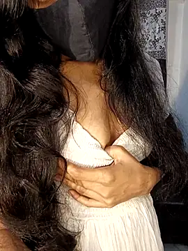 Angelic Princess online show from 11/18/25, 04:50