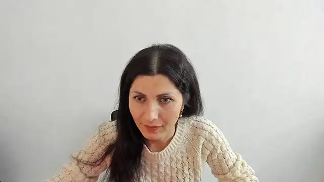 Snapshot of Isabeldolll chatting on 11/14/25, 12:04 Isabeldolll online show from 11/14/25, 12:04