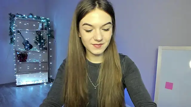 luna lust 212 online show from 12/18/25, 04:29