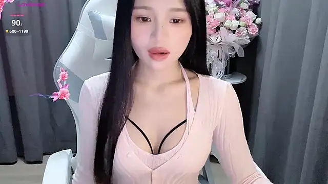 Snapshot of BEGONIA1 chatting on 12/22/25, 01:19 BEGONIA1 online show from 12/22/25, 01:19