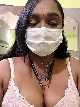 Dharshini98 online show from 01/17/26, 04:33