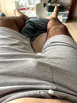 Yannick04 online show from 11/20/25, 01:33