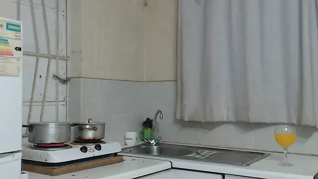 SWEETSEXYBARBIE online show from 12/15/25, 09:19