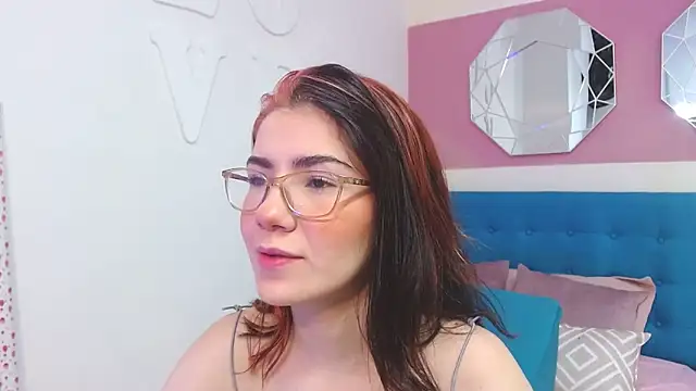 AriLumi online show from 11/23/25, 12:27