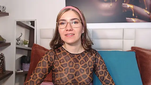 AriLumi online show from 01/11/26, 12:32