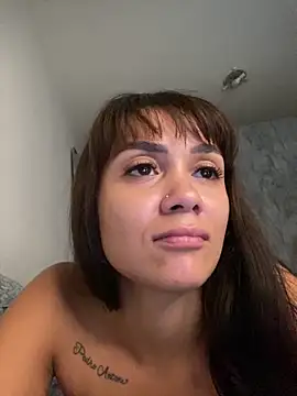 carolsapequinha online show from 04/20/26, 02:42