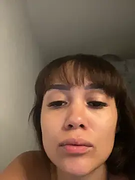 carolsapequinha online show from 04/21/26, 01:39