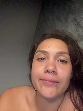Snapshot of carolsapequinha chatting on 07/07/26, 04:48 carolsapequinha online show from 07/07/26, 04:48