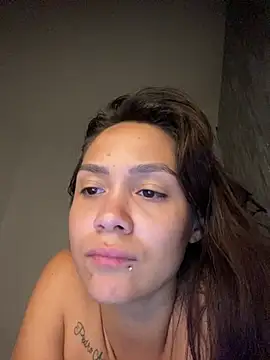 Snapshot of carolsapequinha chatting on 07/08/26, 03:44 carolsapequinha online show from 07/08/26, 03:44