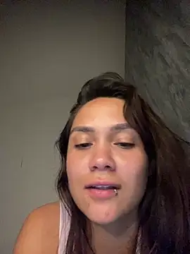 Snapshot of carolsapequinha chatting on 07/10/26, 04:28 carolsapequinha online show from 07/10/26, 04:28