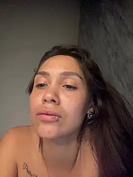 Snapshot of carolsapequinha chatting on 07/11/26, 03:53 carolsapequinha online show from 07/11/26, 03:53
