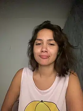 Snapshot of carolsapequinha chatting on 07/28/26, 01:43 carolsapequinha online show from 07/28/26, 01:43