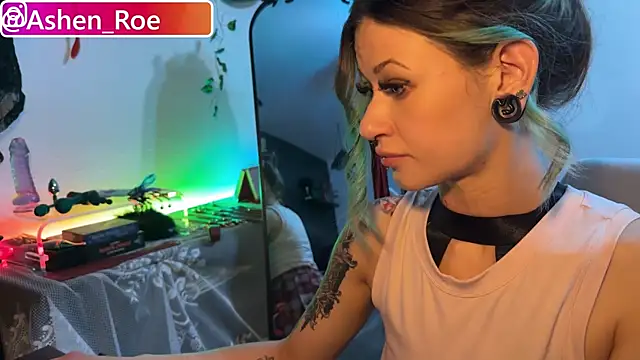 AshenRoe online show from 04/21/26, 02:37