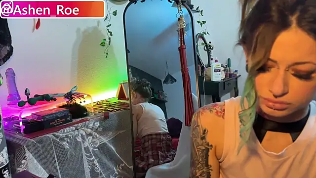 AshenRoe online show from 04/21/26, 02:51