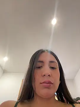 Snapshot of Marilu_exotic chatting on 11/13/25, 11:20 Marilu exotic online show from 11/13/25, 11:20