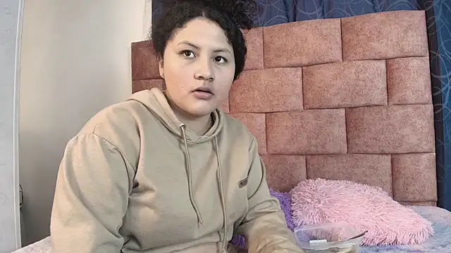 Snapshot of Baby_Disgusting chatting on 11/12/25, 08:41 Baby Disgusting online show from 11/12/25, 08:41