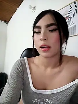 Irina Fernandez online show from 11/13/25, 07:24