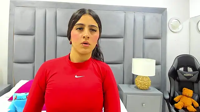 LuisaFranco online show from 12/23/25, 11:08