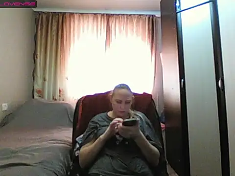 JenniDeep online show from 02/15/26, 05:48