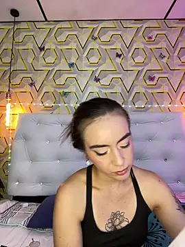 MelanyyJhonson15 online show from 04/23/26, 03:08