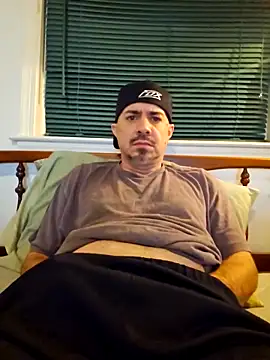 Snapshot of wilburydeznutz chatting on 11/14/25, 09:41 wilburydeznutz online show from 11/14/25, 09:41