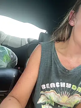 Snapshot of miatate chatting on 02/10/26, 07:18 miatate online show from 02/10/26, 07:18