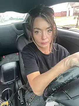 Snapshot of miatate chatting on 02/17/26, 04:57 miatate online show from 02/17/26, 04:57