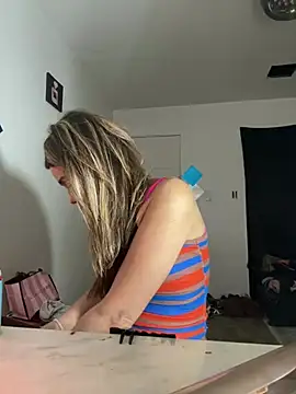 Snapshot of miatate chatting on 02/20/26, 06:59 miatate online show from 02/20/26, 06:59