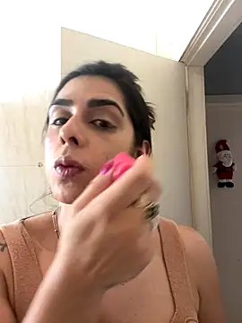 Snapshot of Monahliza chatting on 12/05/25, 12:25 Monahliza online show from 12/05/25, 12:25