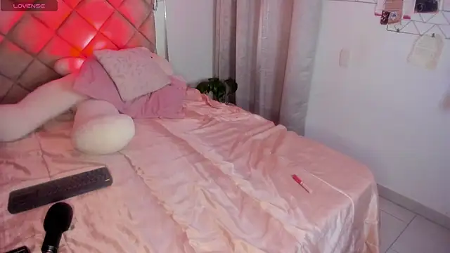 Sweettpepper25 online show from 11/25/25, 11:16