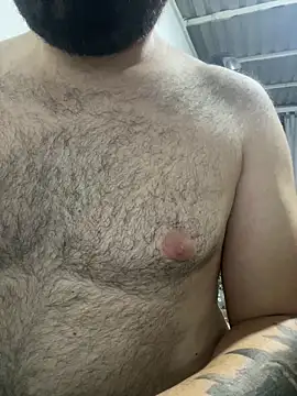 julianlondo111 online show from 12/18/25, 12:38