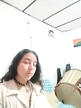 chibi love online show from 12/21/25, 04:08