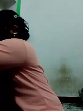 Bigg bhabi online show from 01/05/26, 10:24