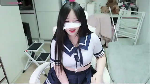 kimhyeona2005 online show from 02/11/26, 11:59