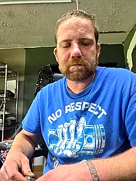 Snapshot of Txweld69 chatting on 11/23/25, 06:19 Txweld69 online show from 11/23/25, 06:19