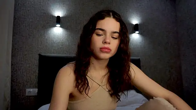 Snapshot of lindaTT chatting on 12/03/25, 01:09 lindaTT online show from 12/03/25, 01:09