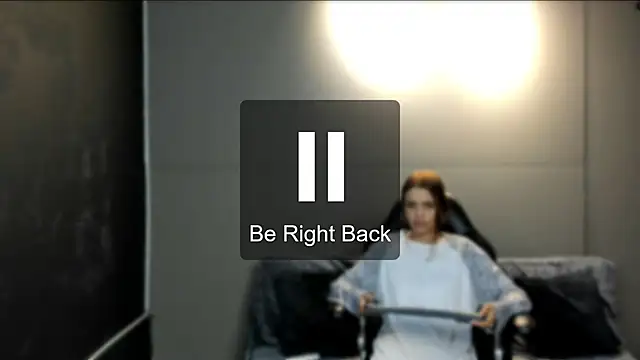 nicolvibes 212 online show from 11/28/25, 08:11