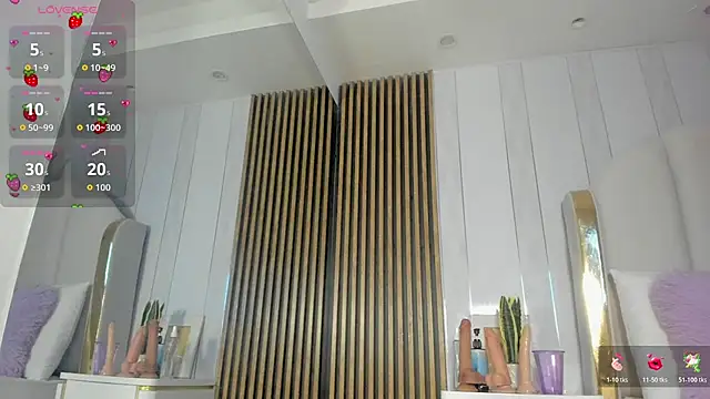 Snapshot of roxyflame_ chatting on 07/21/26, 11:34 roxyflame online show from 07/21/26, 11:34