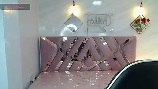 Evy Luxx v online show from 12/19/25, 03:46