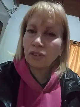 Snapshot of SexyMilf1211 chatting on 05/17/26, 12:12 SexyMilf1211 online show from 05/17/26, 12:12